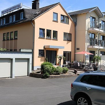 Außenansicht Christiana`s Wein und ArtHotel
