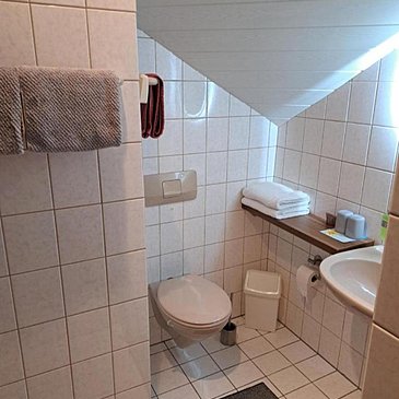 Bad Zimmer1