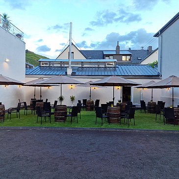 Sitzgelegenheiten Außen