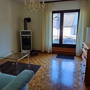 Eingang und Kaminzimmer der Ferienwohnung