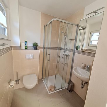 DU/WC